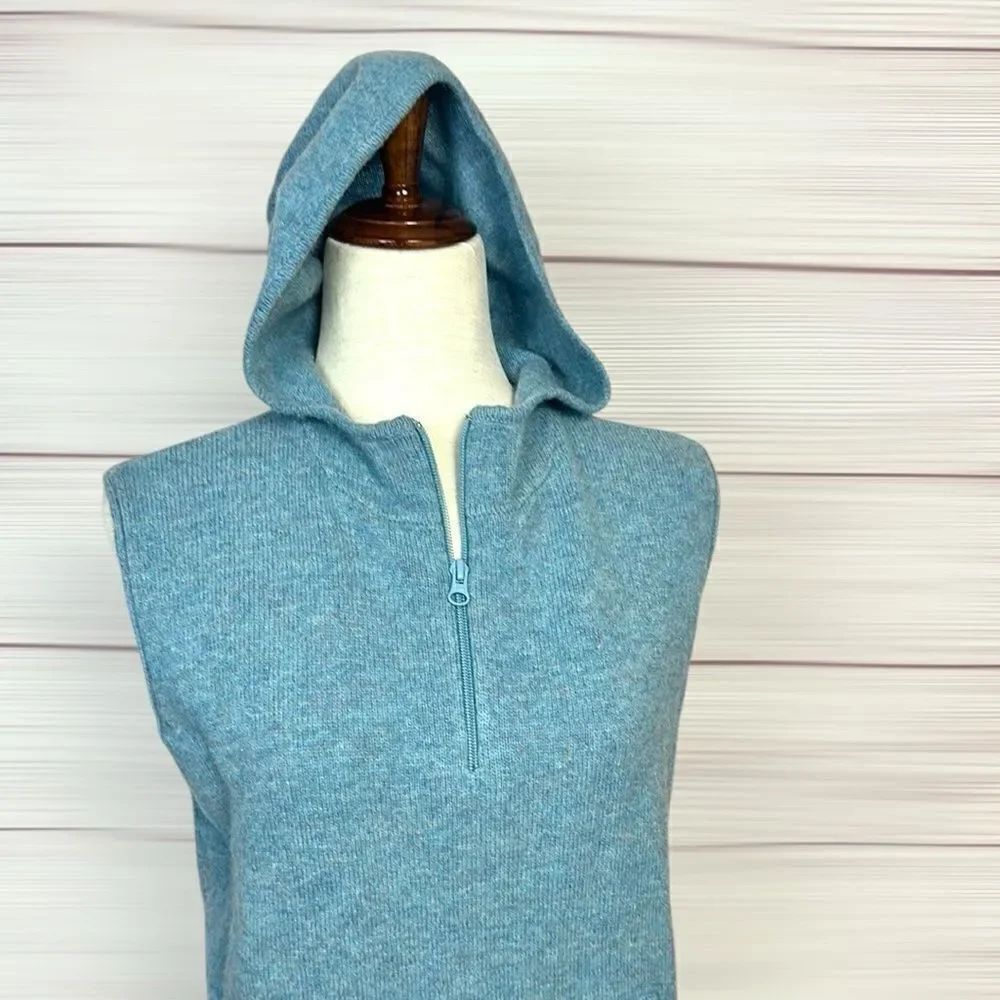 NWT Woolrich Wool Richelle Hooded Vest Kangaroo Pocket Quarter Zip Light Blue L